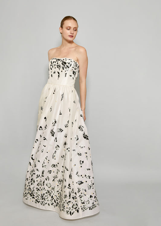 Oscar De La Renta White Strapless Gown with Ornamentation Resort 2010