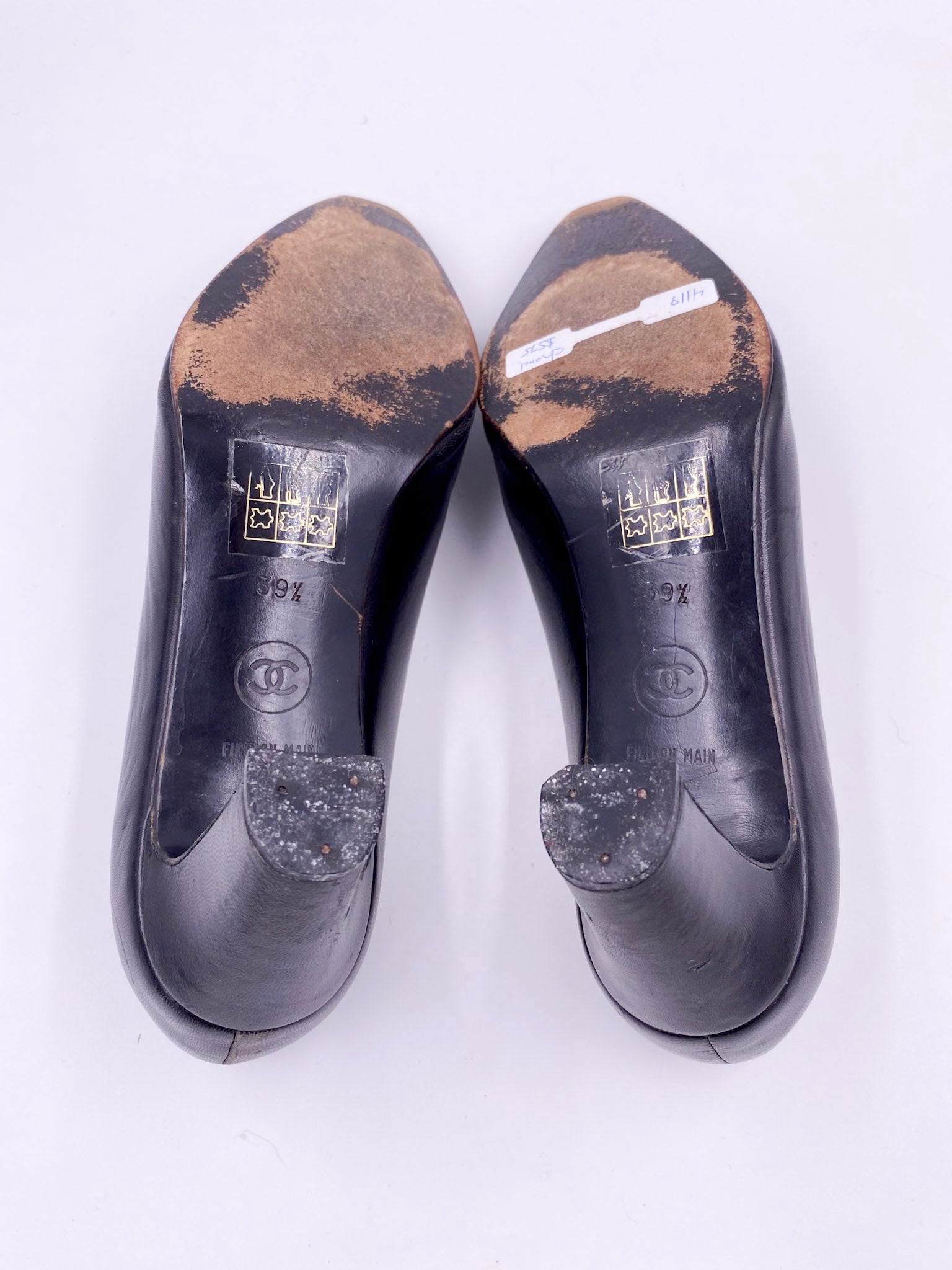 Chanel Pump Black with CC Toe - The Kit Vintage