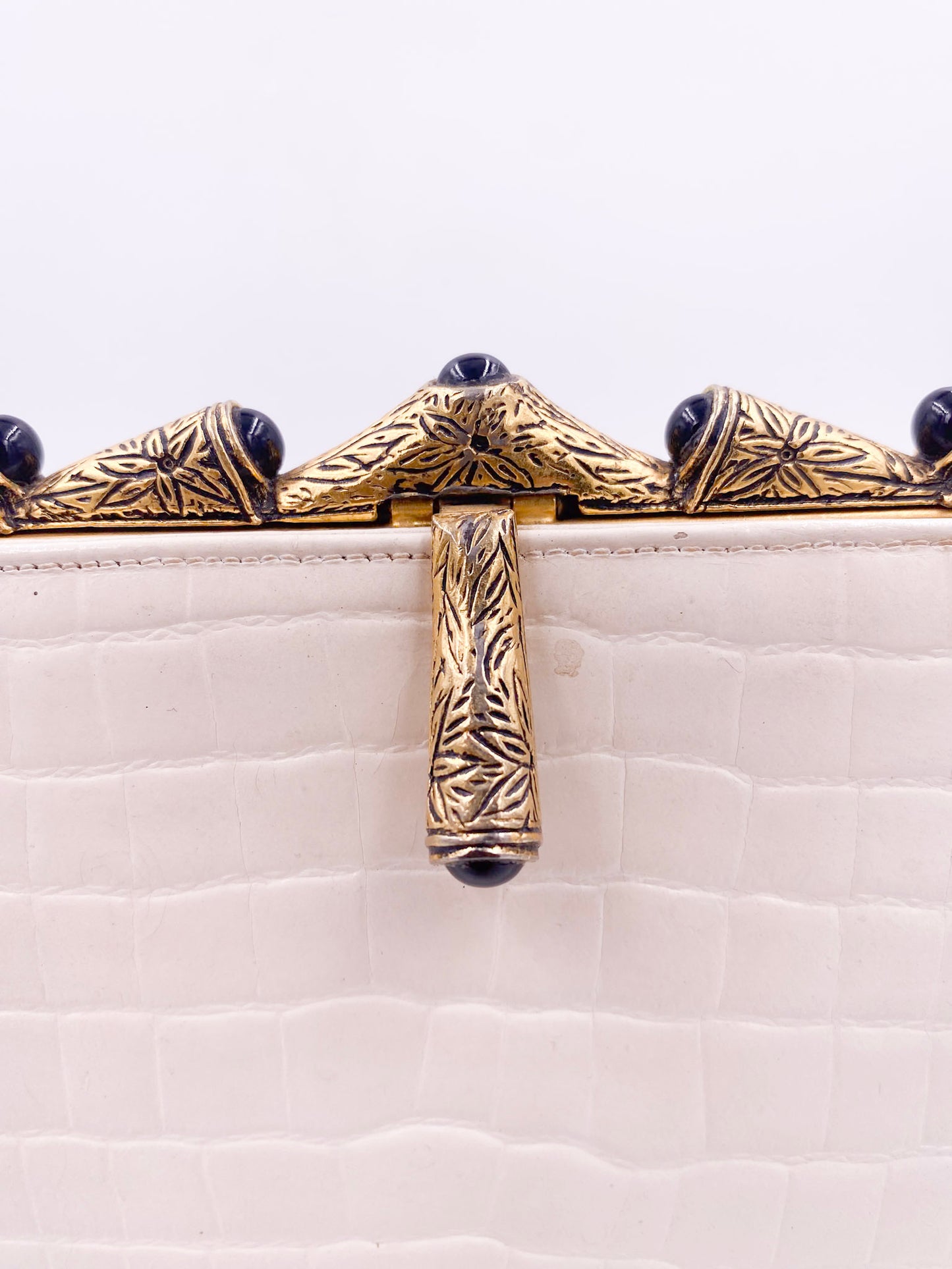 Vintage Susan Gail White Faux Clutch Crocodile Texture With Gold Trim Handle