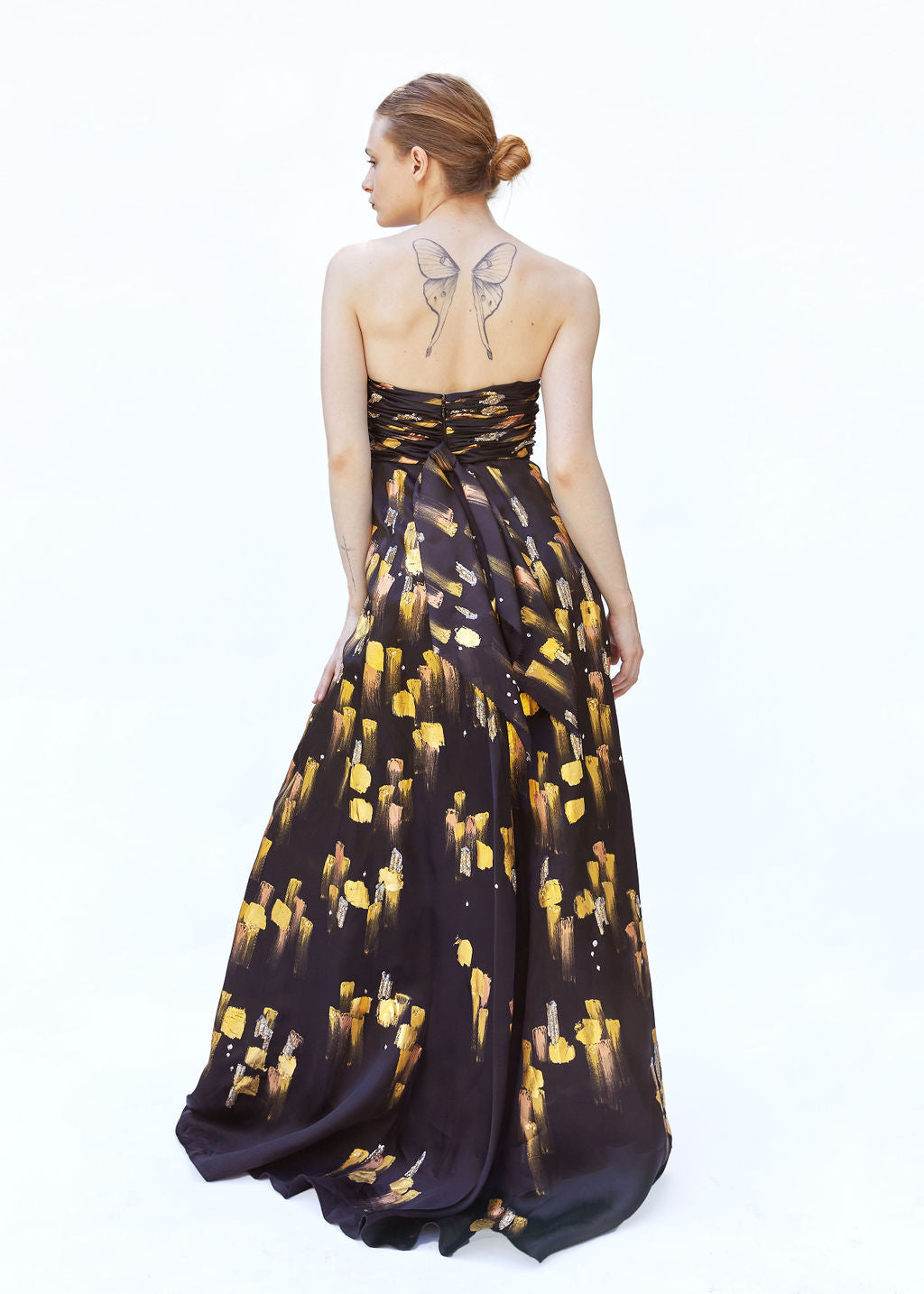Oscar De La Renta Fall 2008 Hand Painted Black and Gold Strapless Gown - The Kit Vintage
