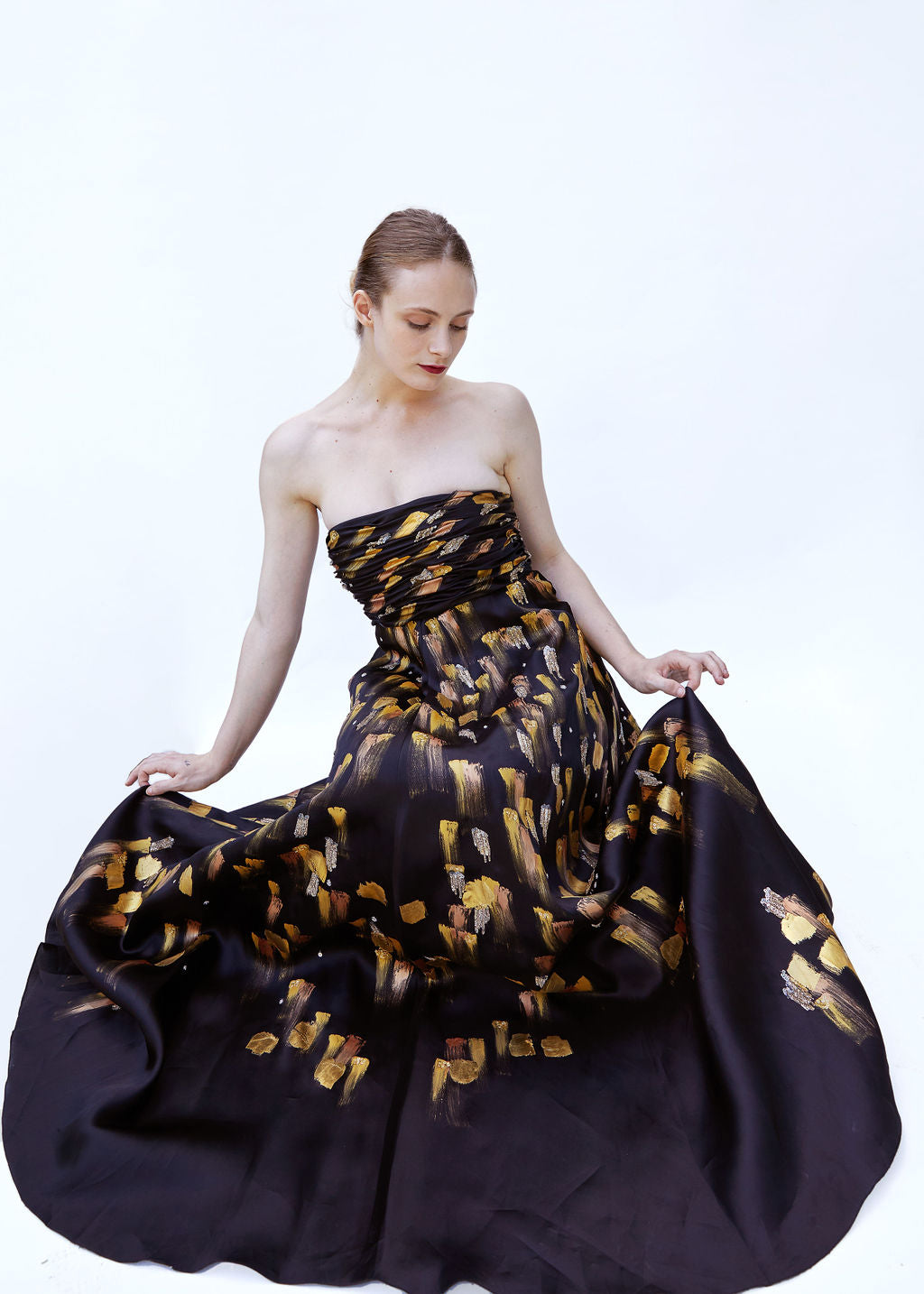 Oscar De La Renta Fall 2008 Hand Painted Black and Gold Strapless Gown - The Kit Vintage