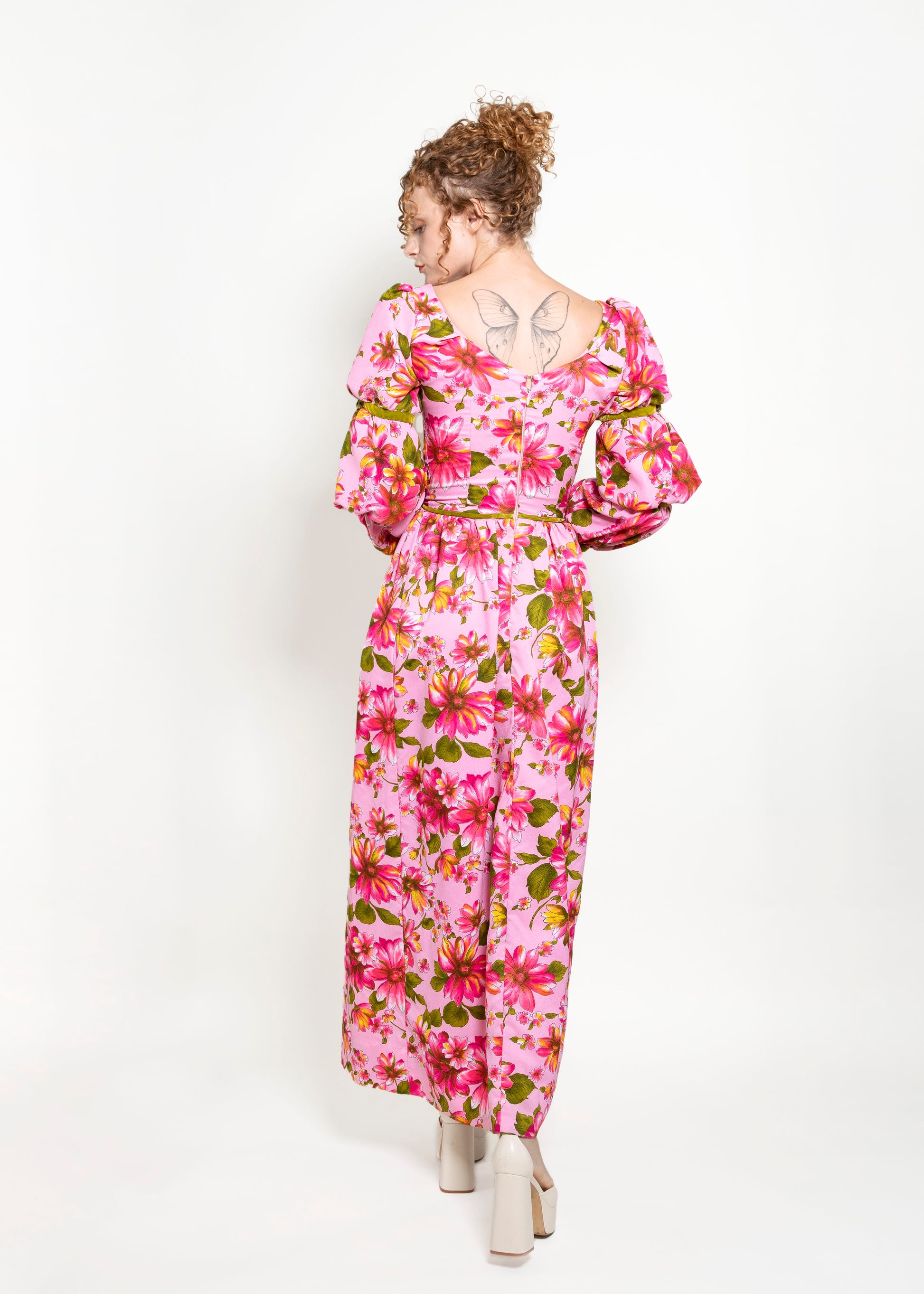 Vintage Pink Floral Ruched Sleeve Dress with Velvet Trim - The Kit Vintage