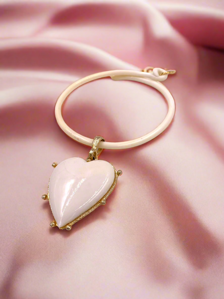 Vintage Enamel Cream Heart Pendant Choker Necklace with Gold Trim - The Kit Vintage