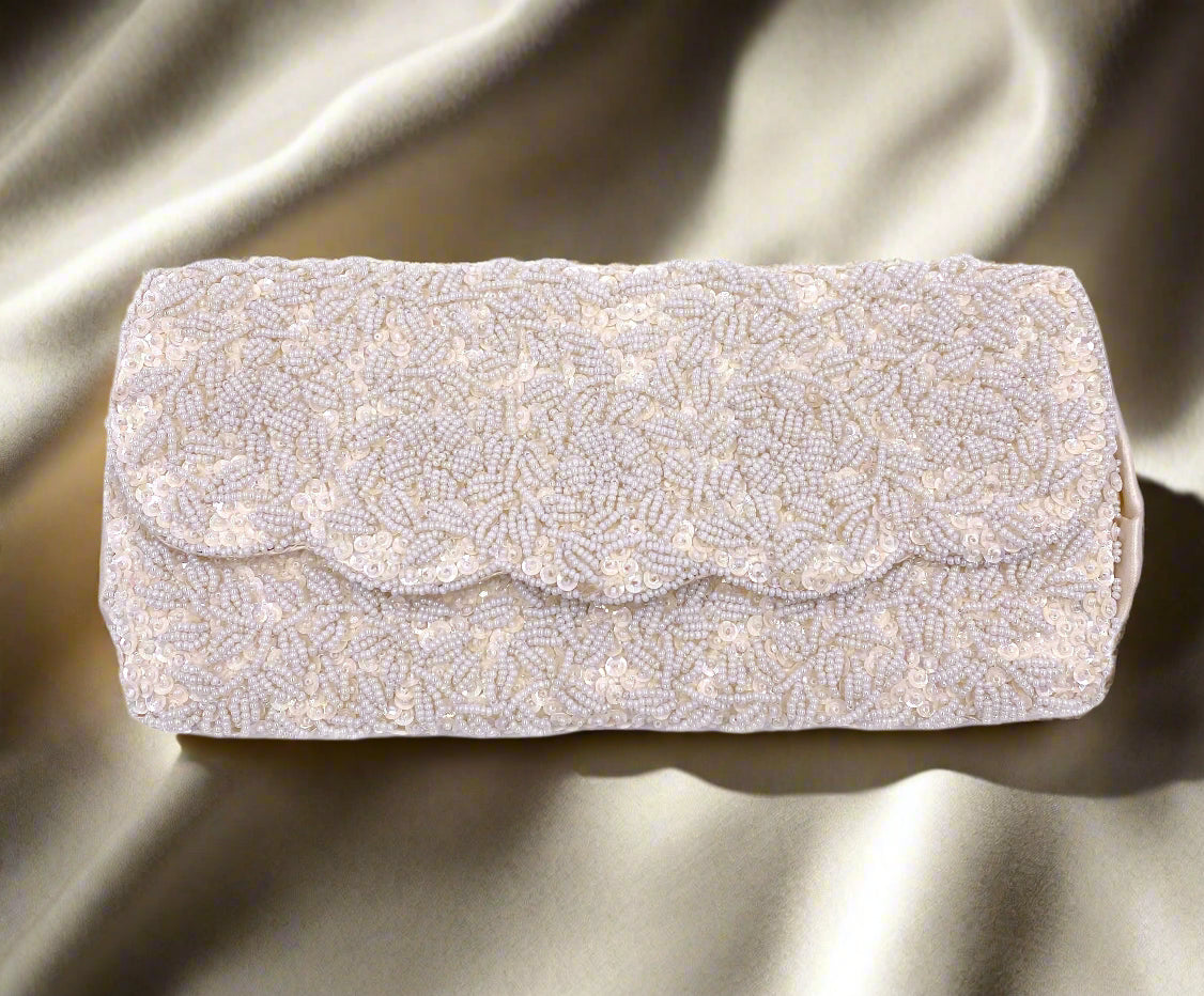 La Regale Vintage Handmade White Beaded & Sequin Clutch - The Kit Vintage