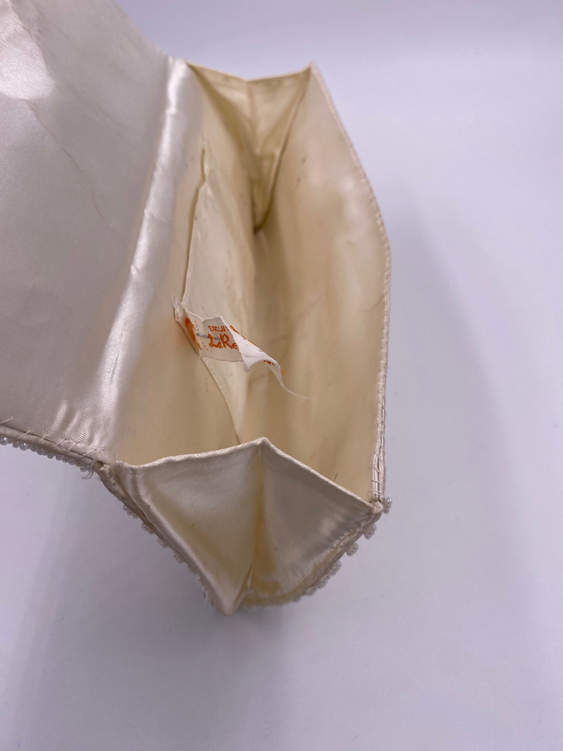 La Regale Vintage Handmade White Beaded & Sequin Clutch - The Kit Vintage