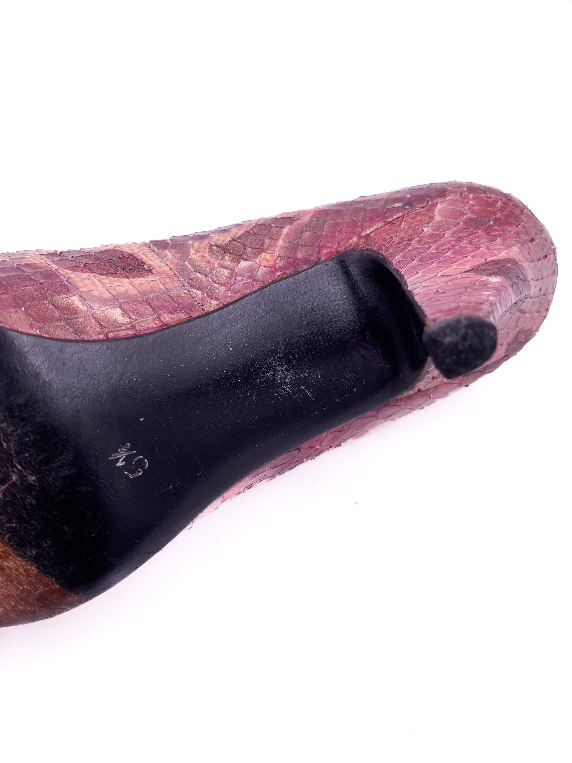 Stuart Weitzman Purple Snakeskin Pump - The Kit Vintage