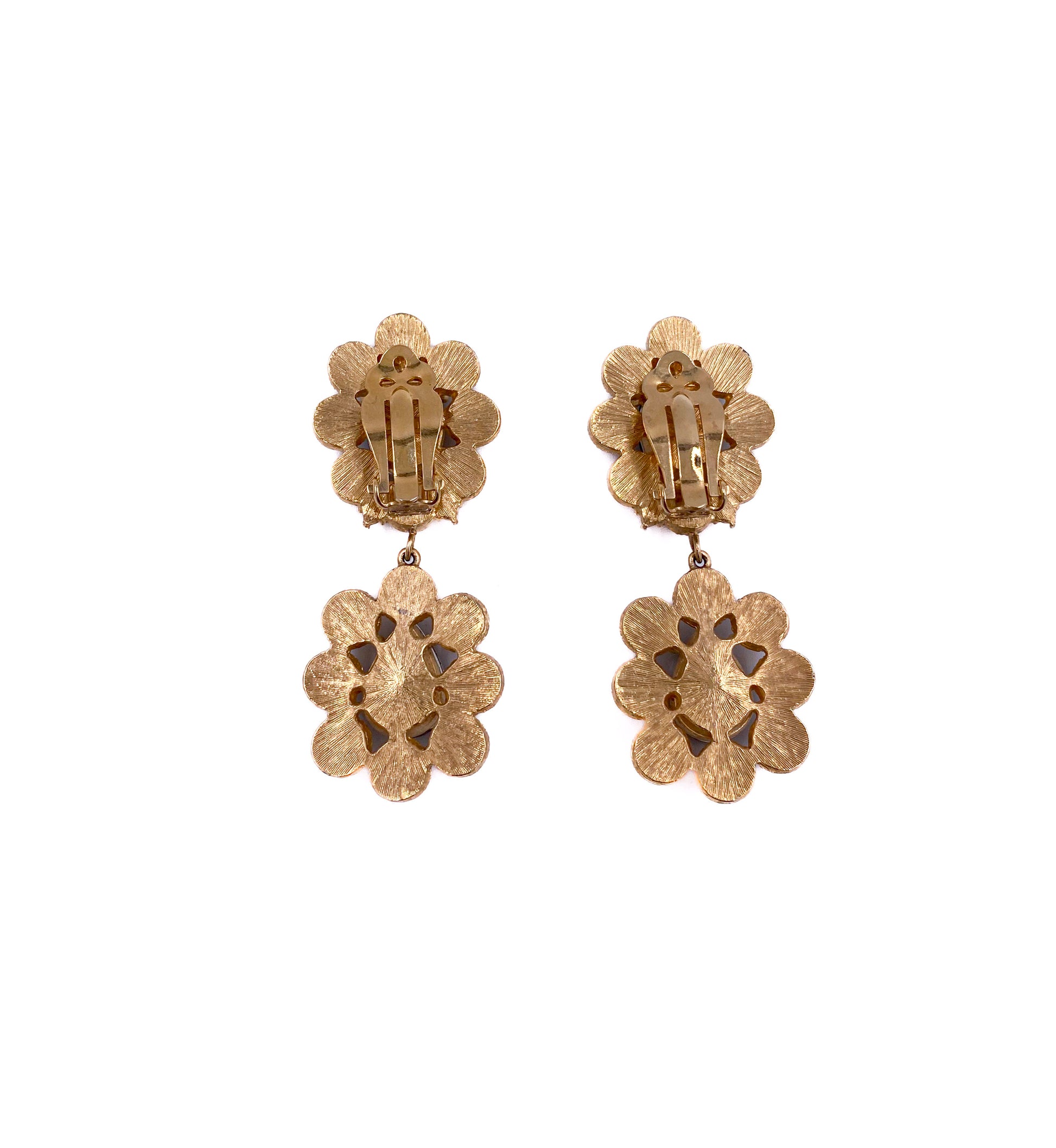 Richelieu Gold Flower Pearl Drops With Emerald Clip On Earrings - The Kit Vintage