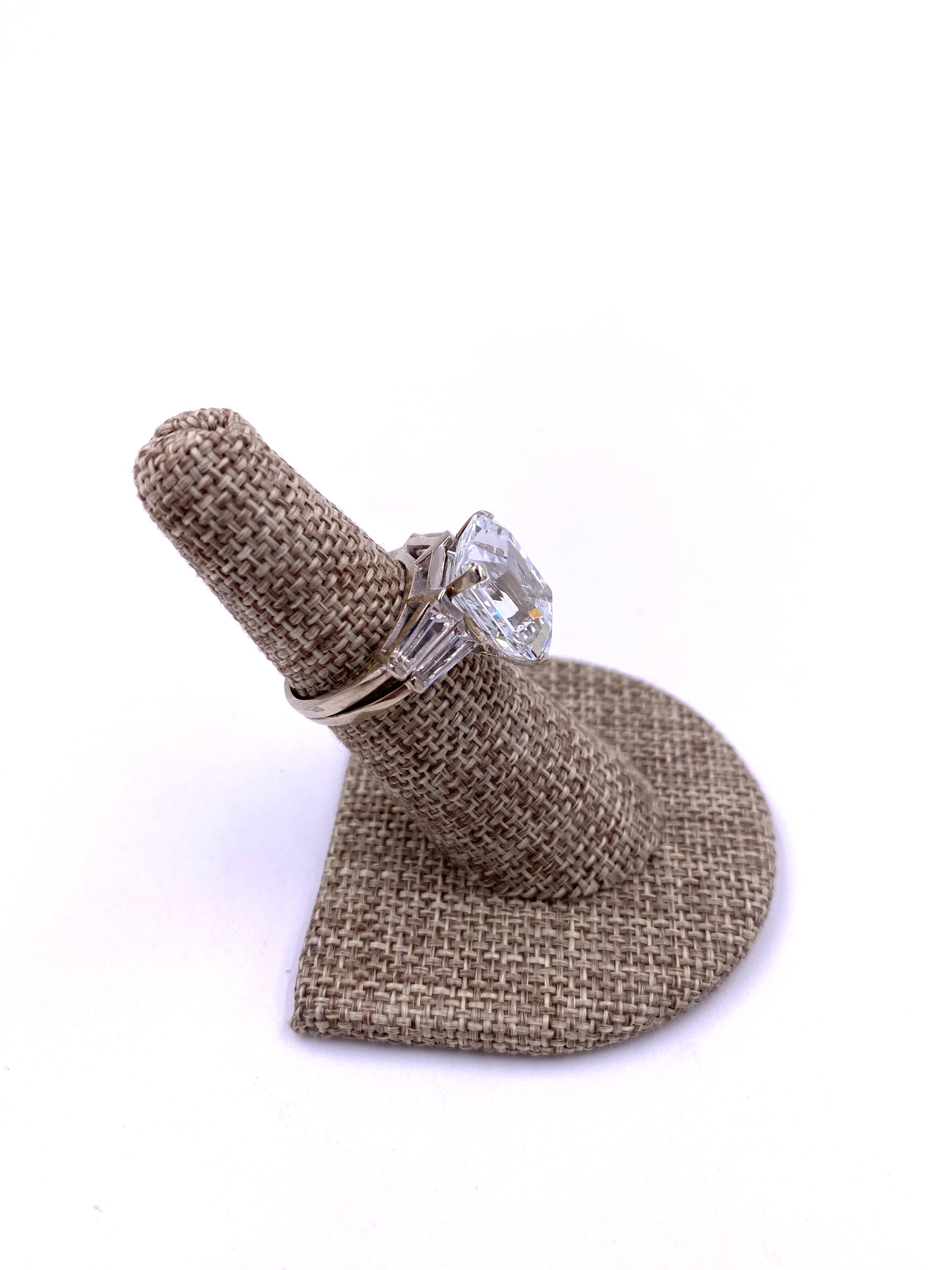 Vintage 14K Gold Band with Cubic Zirconia Cocktail Ring - The Kit Vintage