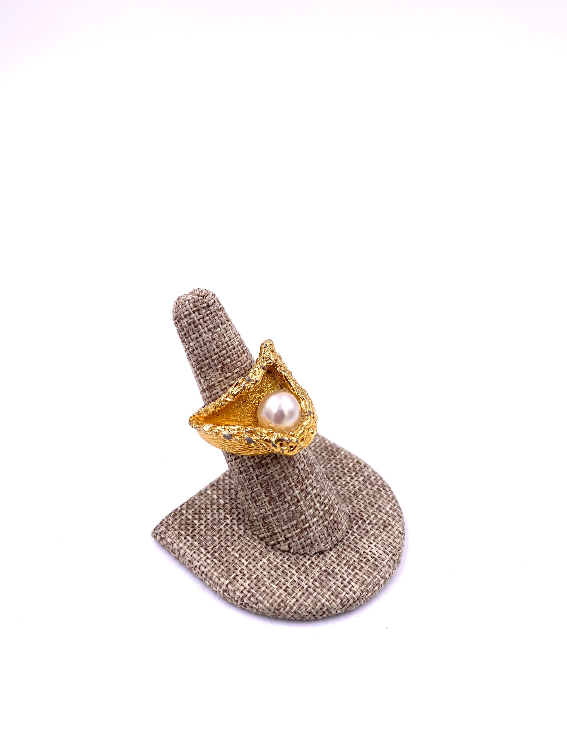 Jomaz Oyster Ring with Pearl - The Kit Vintage