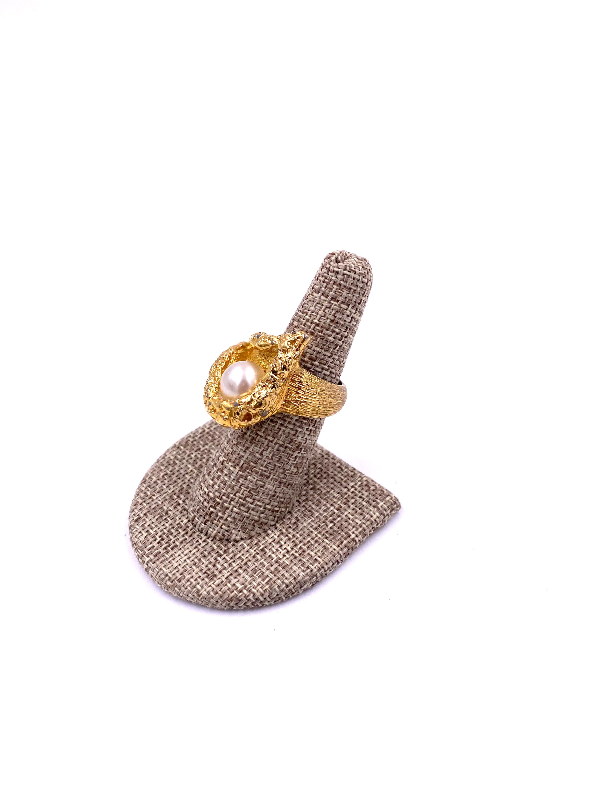 Jomaz Oyster Ring with Pearl - The Kit Vintage