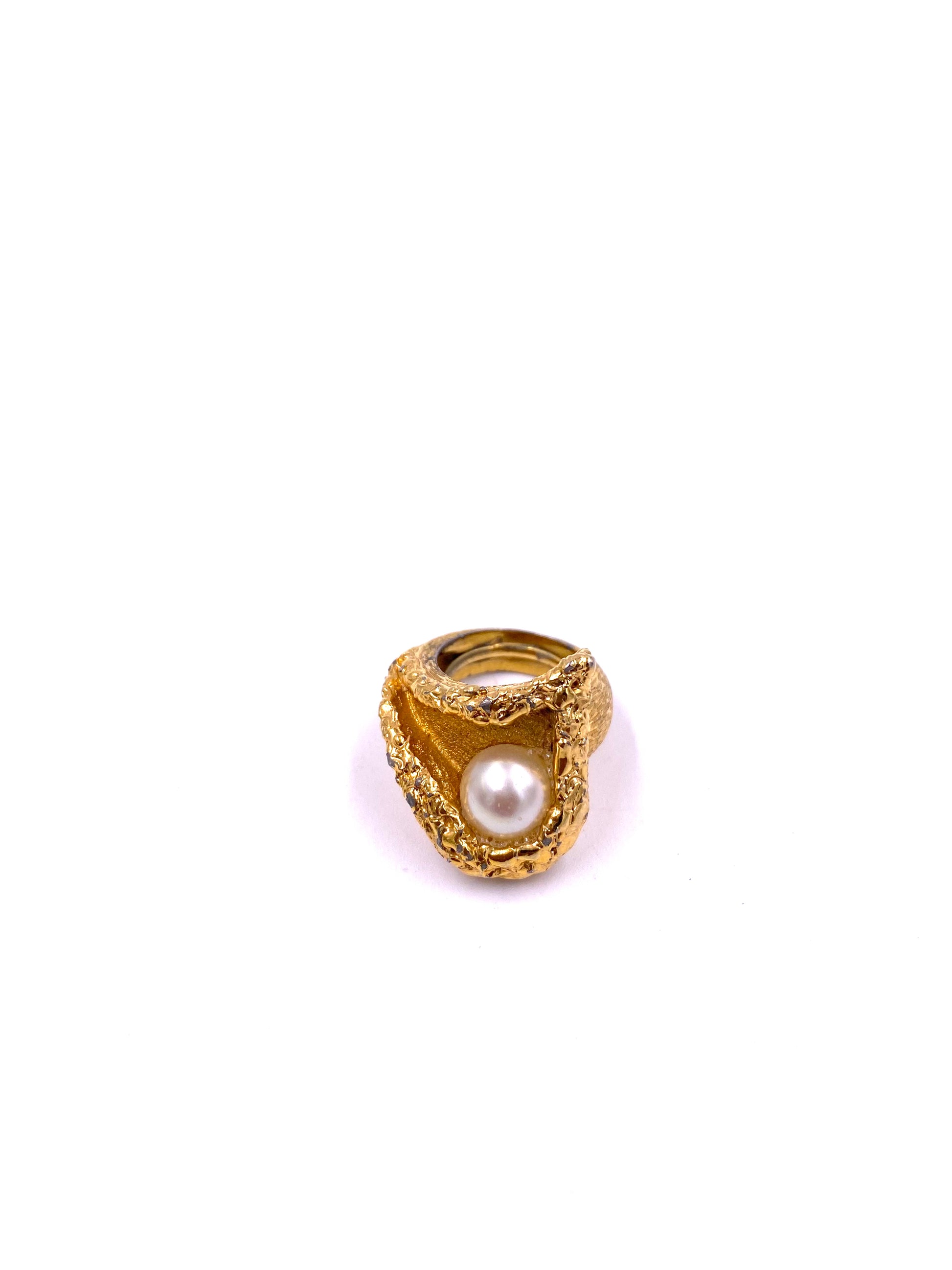 Jomaz Oyster Ring with Pearl - The Kit Vintage