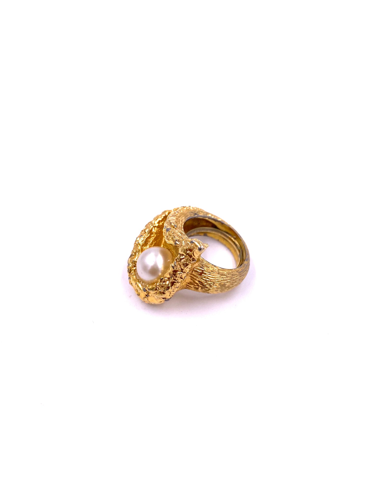 Jomaz Oyster Ring with Pearl