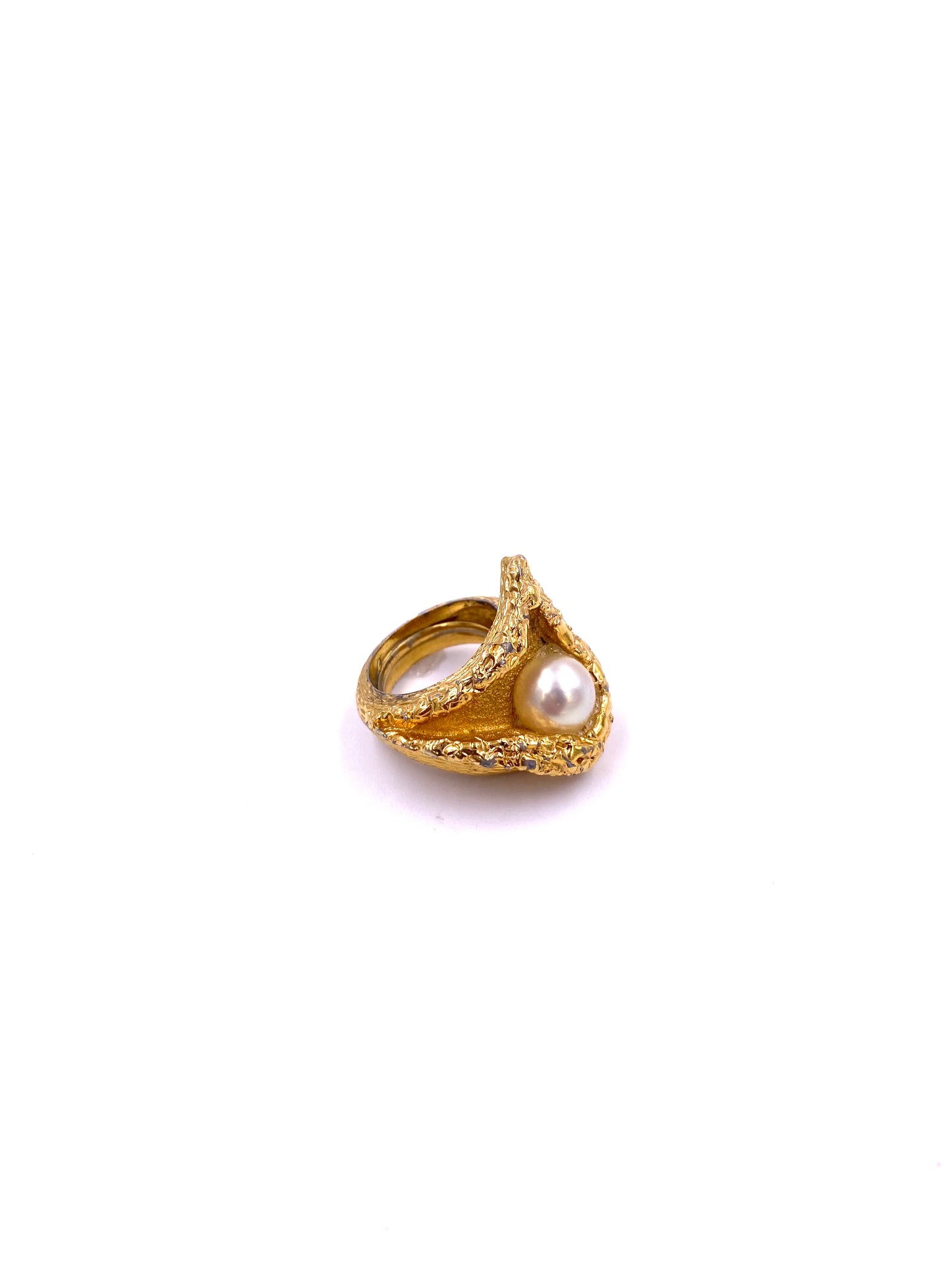 Jomaz Oyster Ring with Pearl