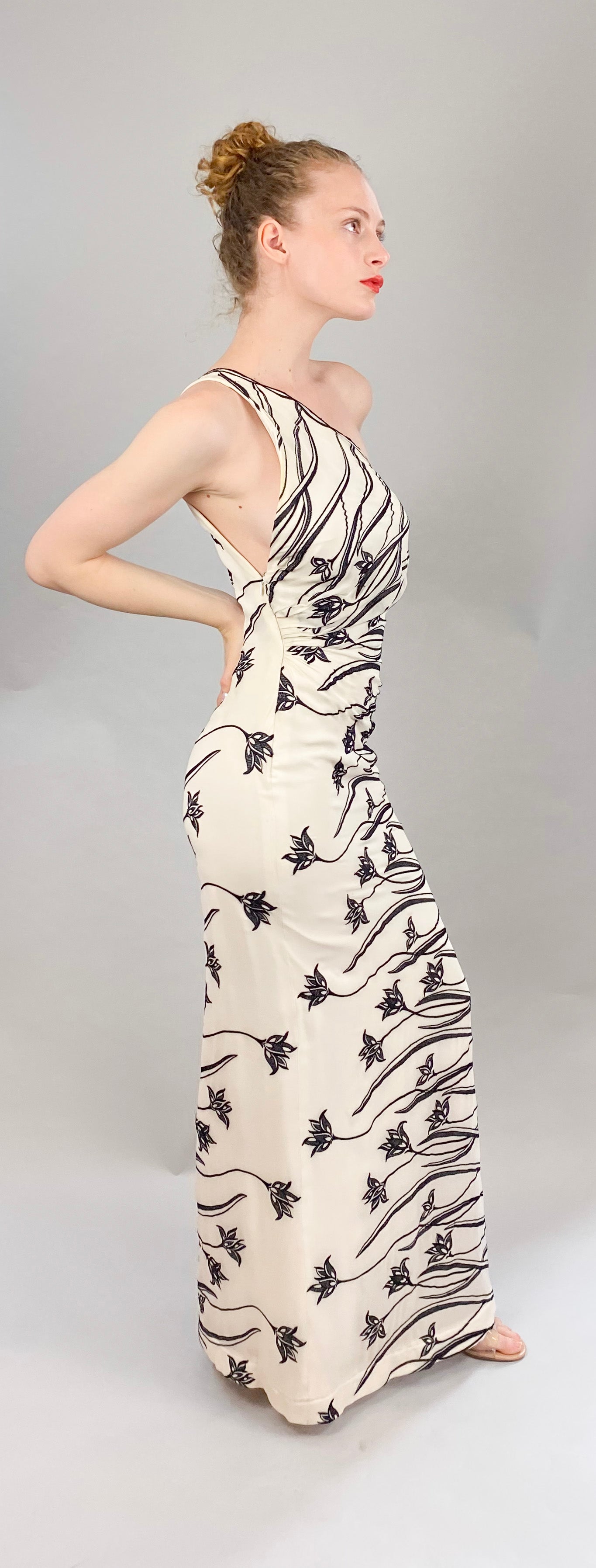 Simin Couture One Shoulder with Black Embroidery and Cut-Out Dress side view