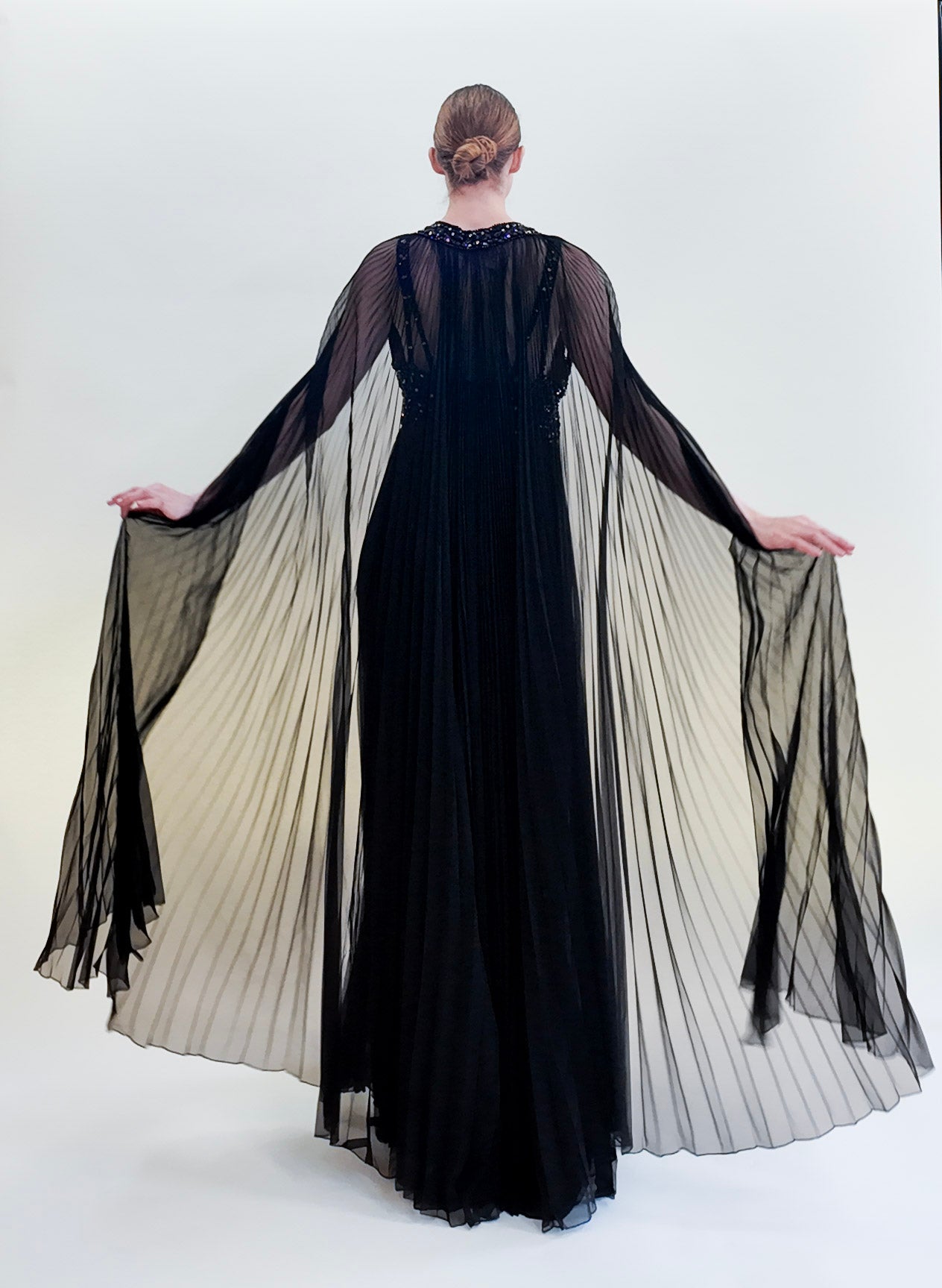 Vintage 1969 Bob Mackie /Bob Aghayan Pleated Gown With Cape - The Kit Vintage