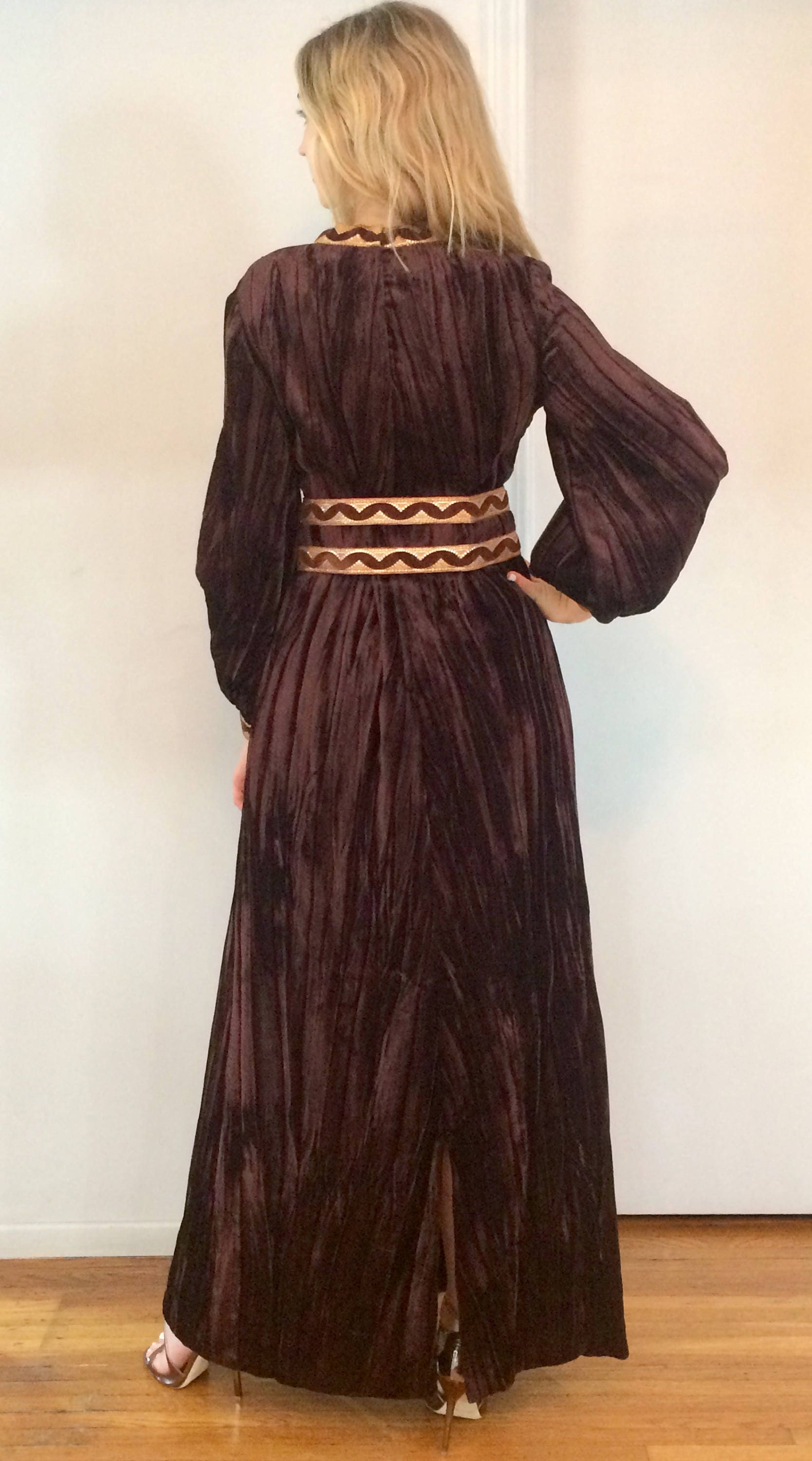 Vintage 1970s Brown Oscar de la Renta Velvet Belted Dress - The Kit Vintage