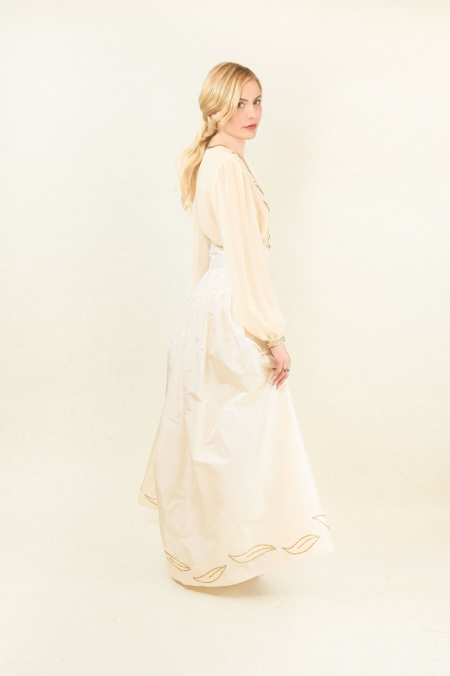 Cabale Cachet Paris Gown - The Kit Vintage