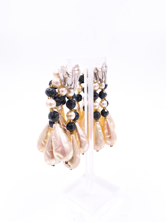 Vintage Black and White Pearl Earrings - The Kit Vintage