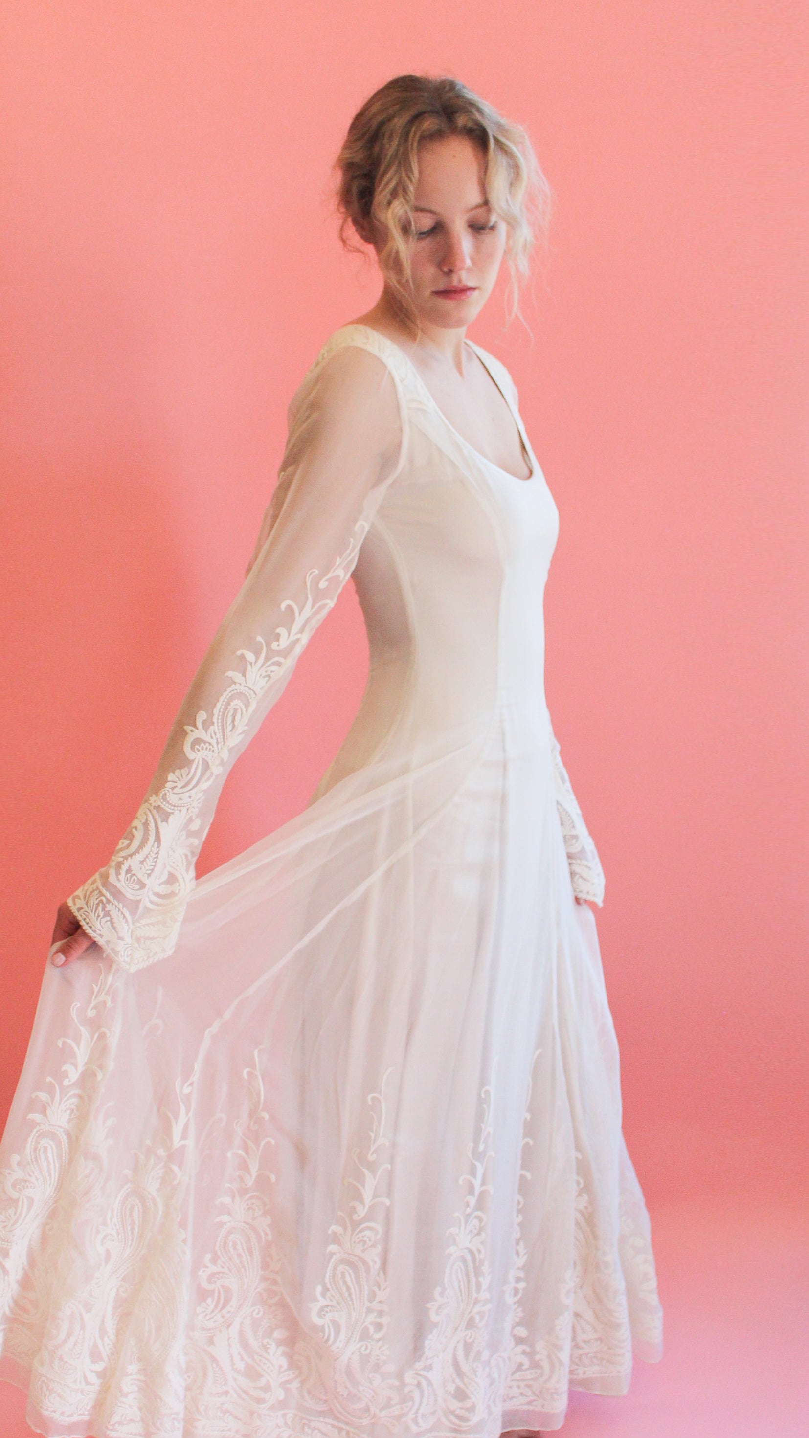Jane Booke Embroidered White Gown - The Kit Vintage