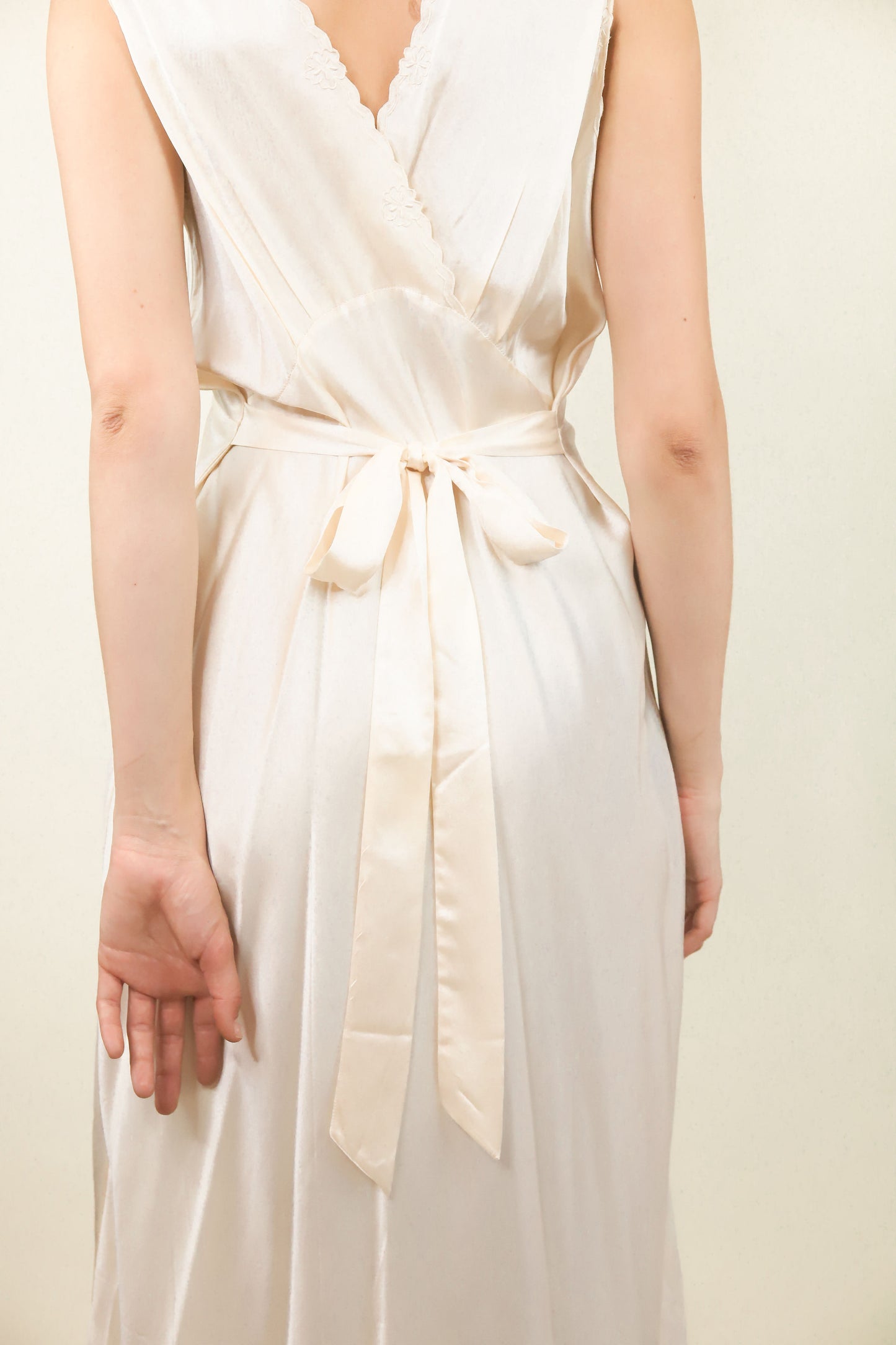 Ivory Silk and Lace Dress and Robe Set - The Kit Vintage
