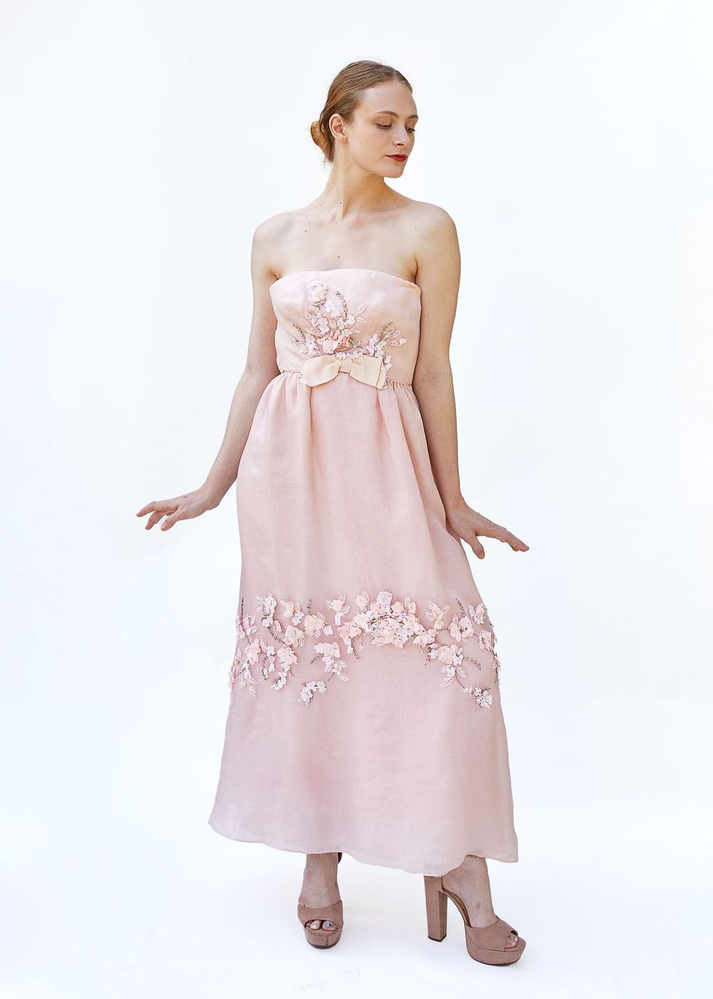 Helena Barbieri 1964 Pale Pink Bow Front Floral Ornamented Strapless Gown