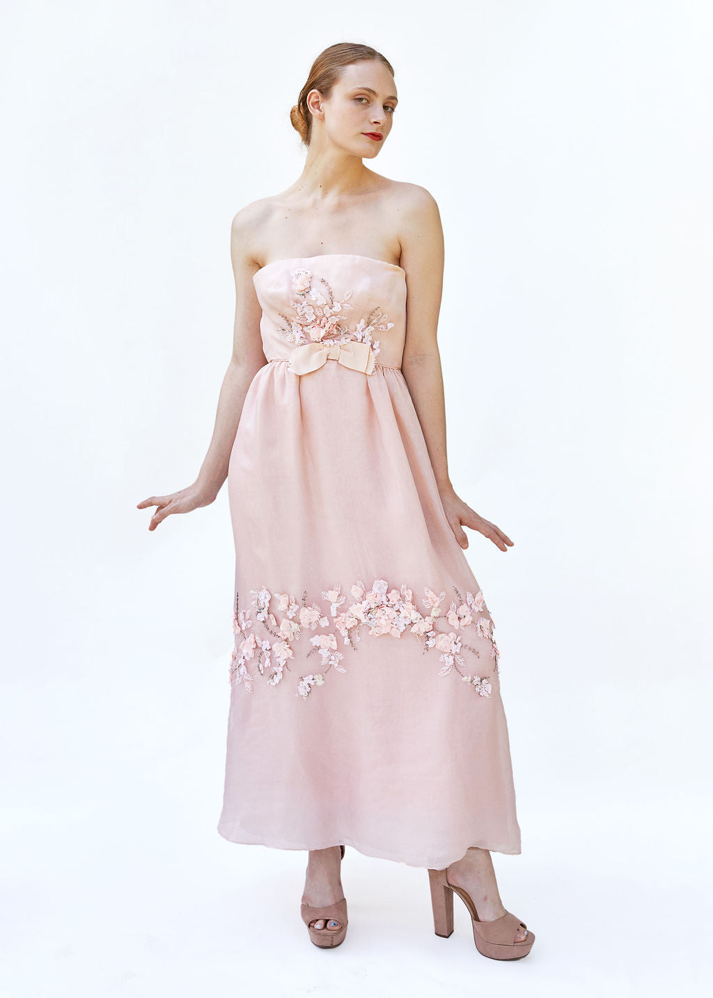 Helena Barbieri 1964 Pale Pink Bow Front Floral Ornamented Strapless Gown