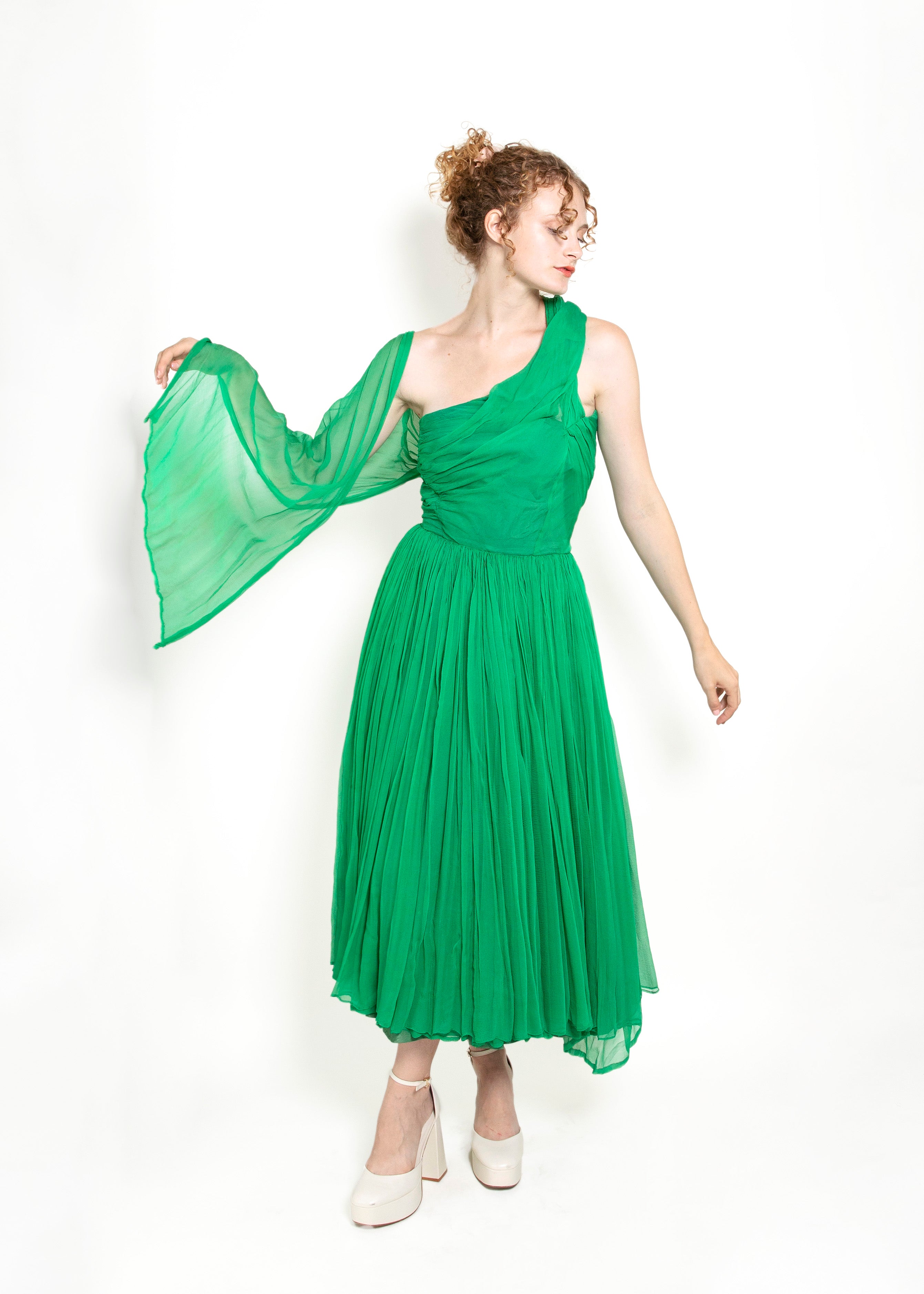 1950 s Vintage Kelly Green Silk Chiffon Cocktail Dress