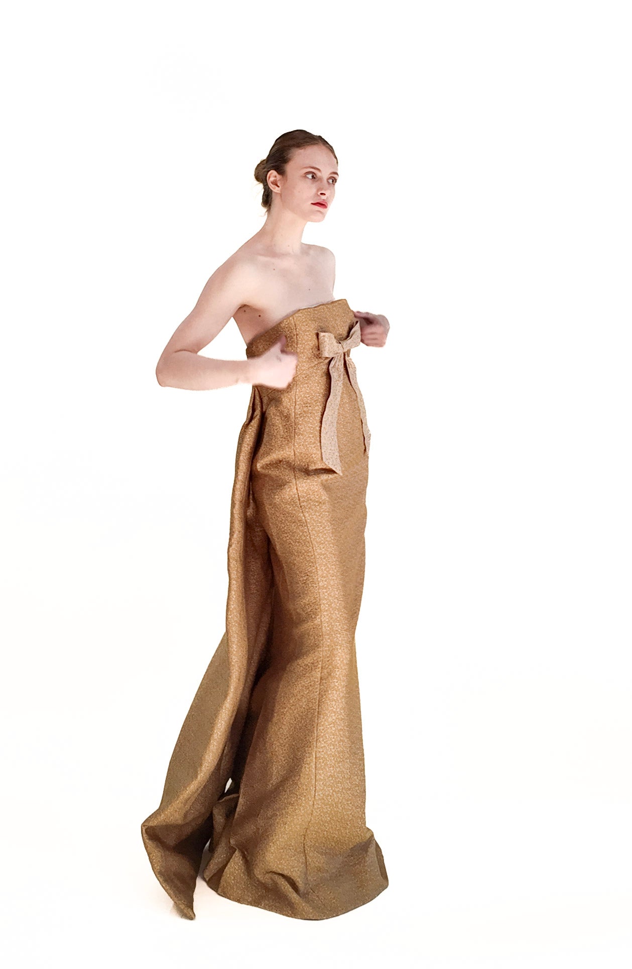 Nina Ricci Fall 2008 Strapless Gold Gown with Large Bow Runway Look #49