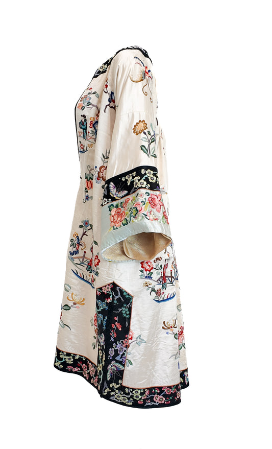 Vintage Beige Silk Embroidered Japanese Kimono Coat