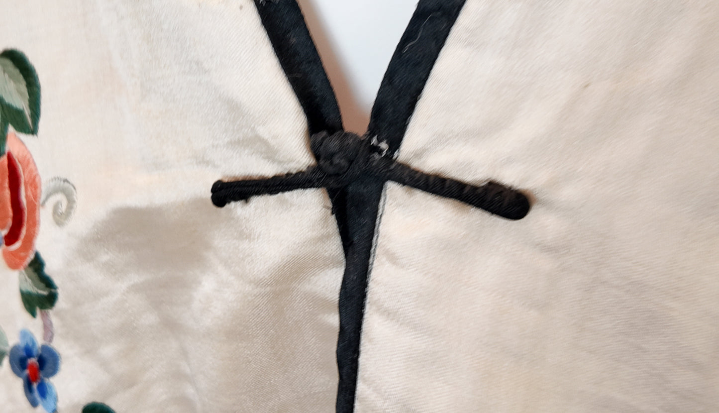 Vintage Beige Silk Embroidered Japanese Kimono Coat