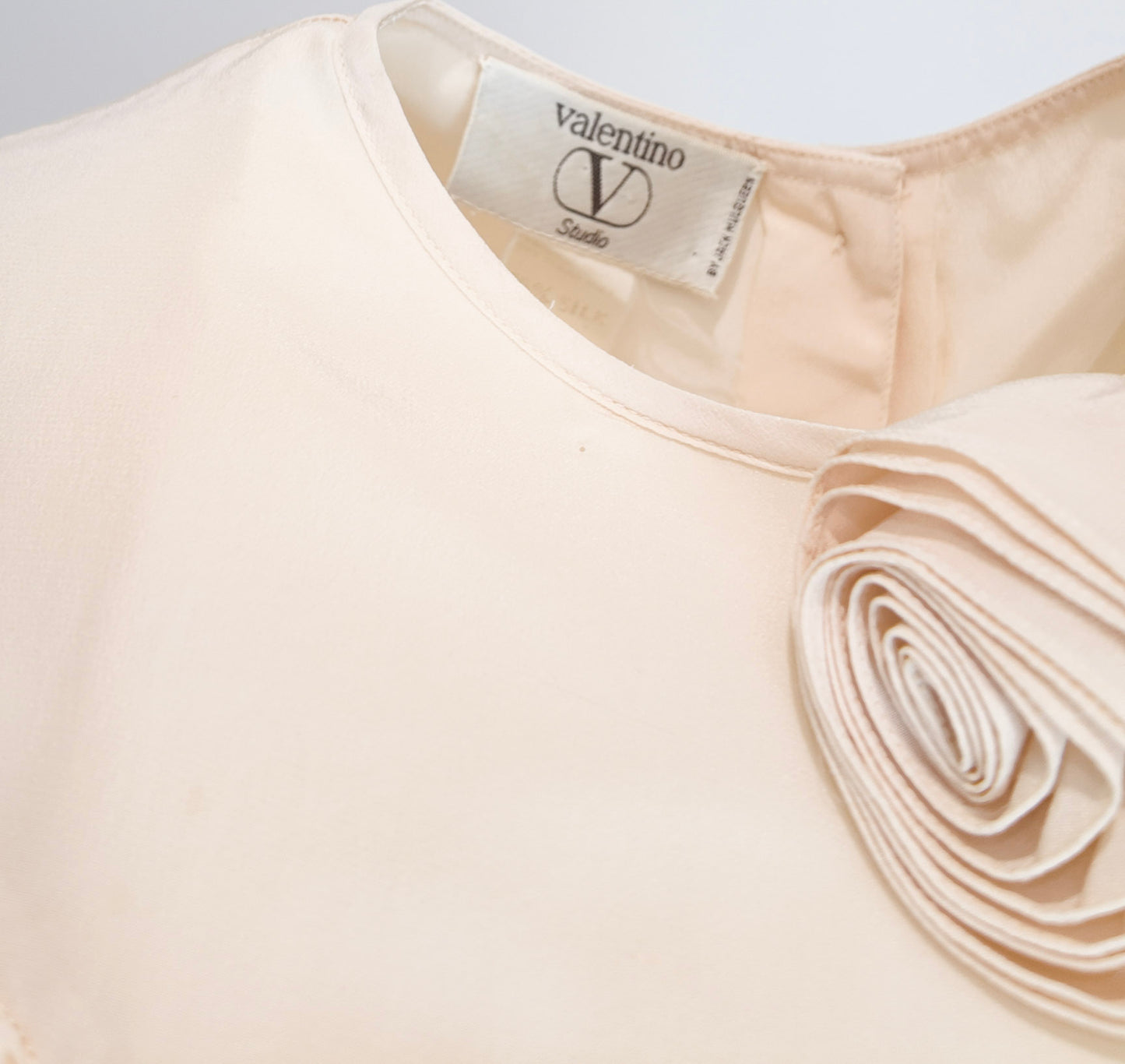 Vintage Valentino/ Neiman Marcus Ruffled Collar Silk Cream Blouse with Rose Detail