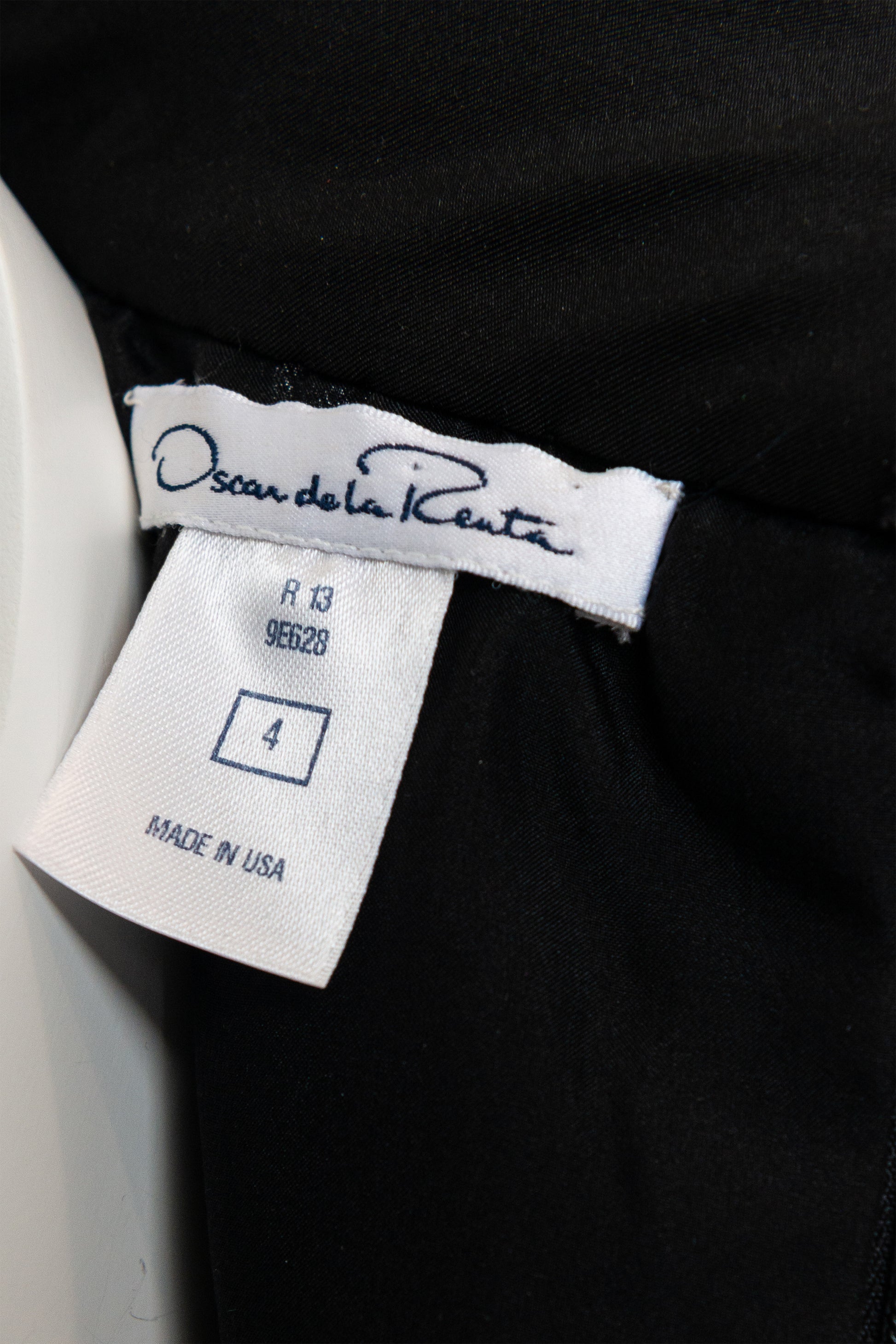 Oscar De La Renta size 4 clothing tag