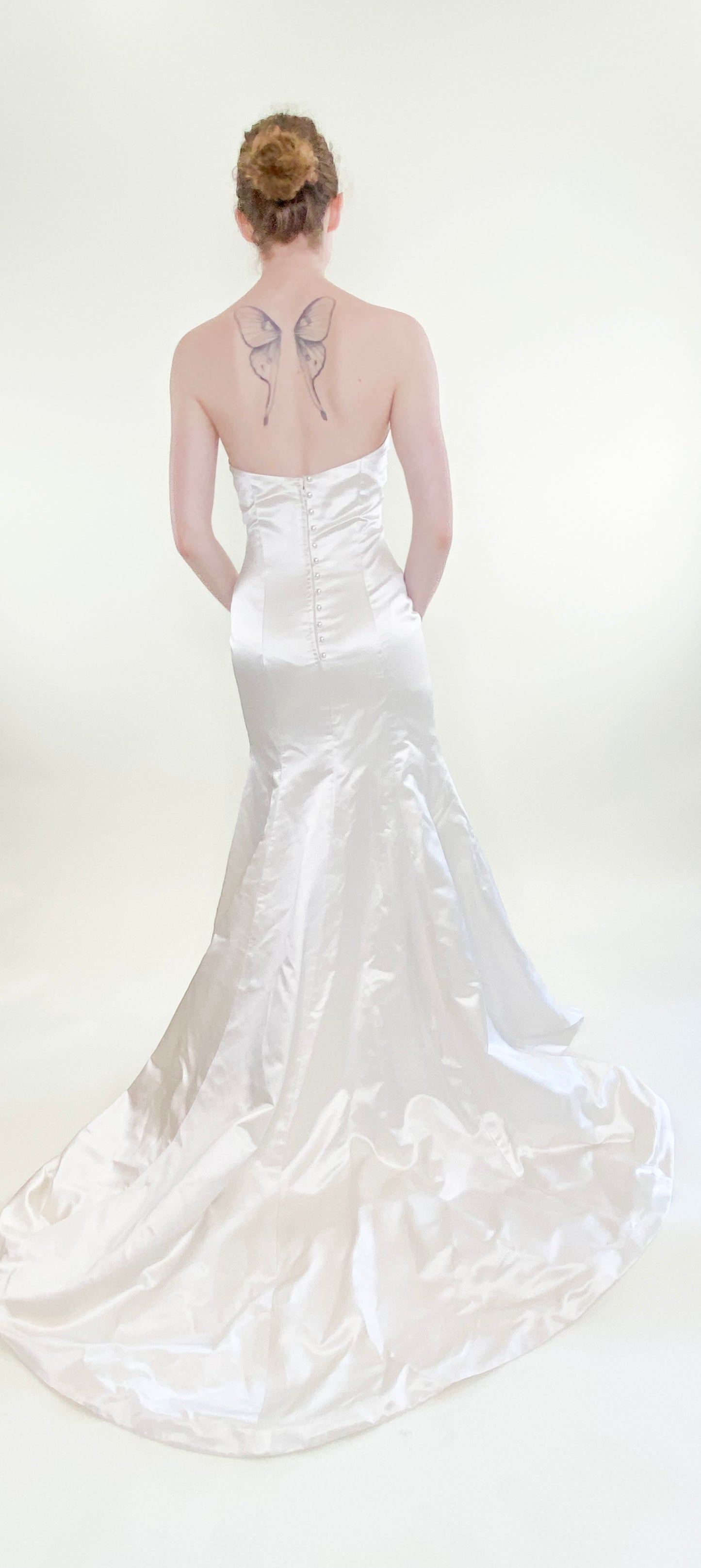 Vintage Monique Lhuillier Strapless Wedding Gown, 2006