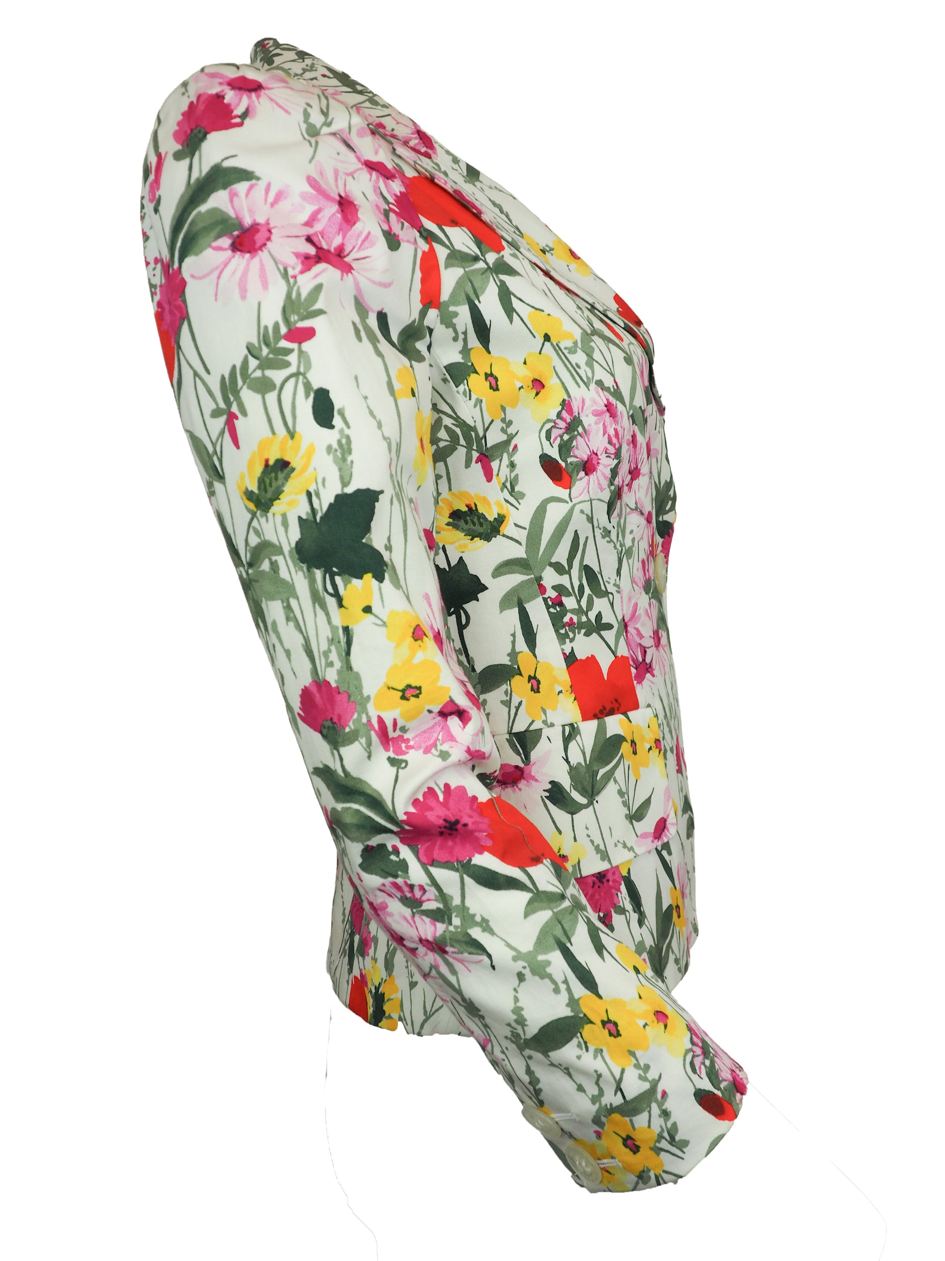 A vintage women's long-sleeve blazer by Feraud, featuring a vibrant multicolor floral print on a light cream background. The print includes red poppies, pink and yellow flowers, and green leaves.