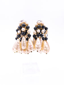 Black and White Pearl Earrings