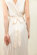 Load image into Gallery viewer, Ivory Silk and Lace Dress and Robe Set
