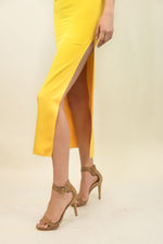 Load image into Gallery viewer, Yellow 70&#39;s Halter Dress with Belt

