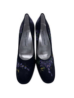 Load image into Gallery viewer, Dolce &amp; Gabanna Floral Round Toe Pump
