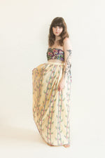Load image into Gallery viewer, Oscar De La Renta Silk Embroidered Skirt

